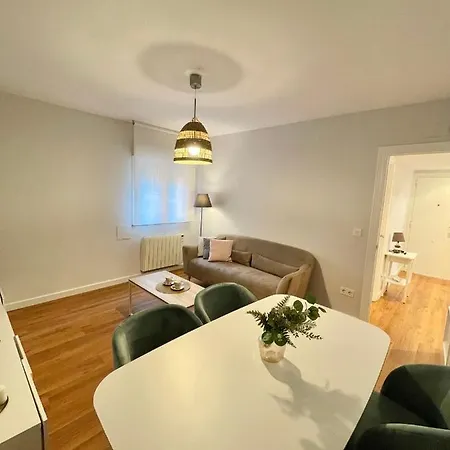 Cuesta Del Cholo Cimadevilla Apartment *